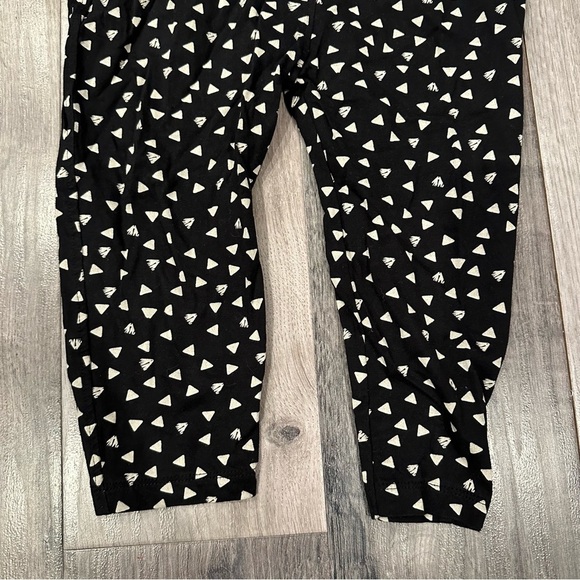 Chic Black and White Geometric Print one piece Overalls - Picture 13 of 15